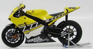 1:12 Minichamps Yamaha YZR-M1 Valentino Rossi Gauloises Yamaha MotoGP Laguna Seca 2005