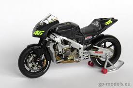 1:12 Minichamps Valentino Rossi Honda RC211V Pre Season Test Bike 2002