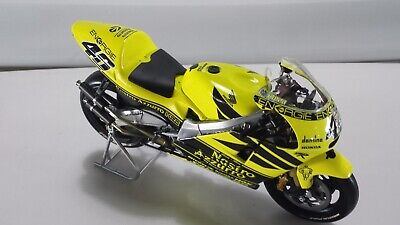 1:12 Minichamps #46 Valentino Rossi Honda NSR 500 Pre-Season Test Bike 2001