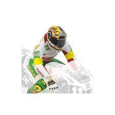 1:12 Minichamps Figurine Valentino Rossi 8H Suzuka 2000 Team Castrol + Tyre Stand