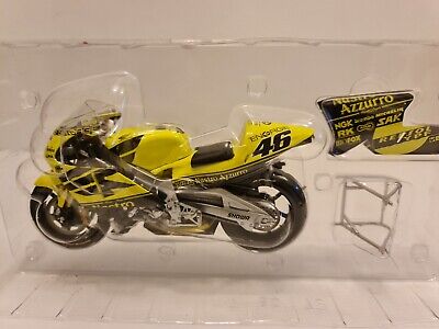 1:12 Minichamps #46 Valentino Rossi Honda NSR 500 Pre-Season Test Bike 2001