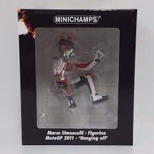 1:12 Minichamps Figurine Marco Simoncelli "Hanging Off" MotoGP 2011