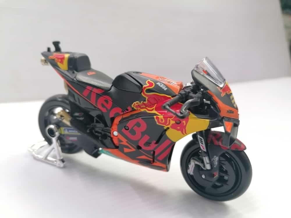 Brad Binder KTM RC16 Red Bull #33 MotoGP 2021 1:18 Maisto